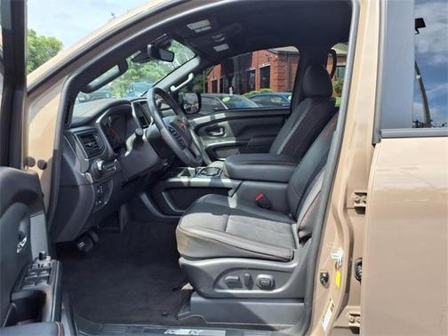 2024 Nissan Titan PRO-4X