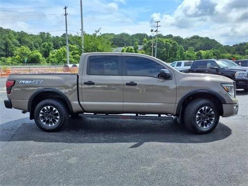 2024 Nissan Titan PRO-4X