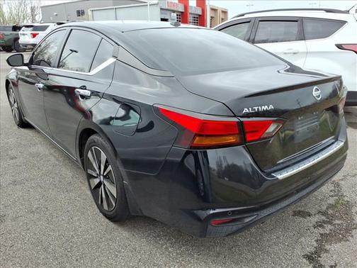 2021 Nissan Altima 2.5 SV