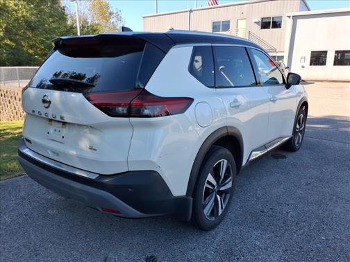 2021 Nissan Rogue SL