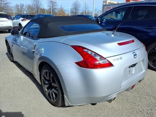 2017 Nissan 370Z Base