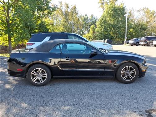 2013 Ford Mustang V6 Premium