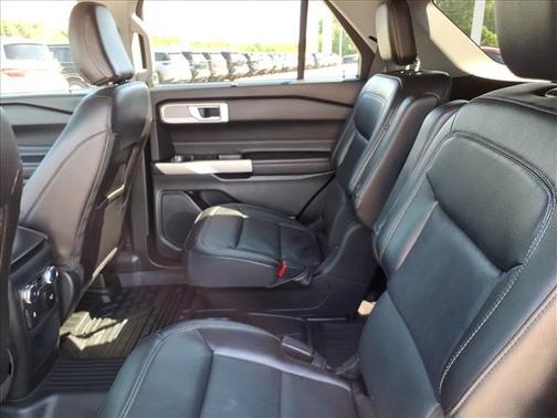 Silver Metallic 2021 Ford Explorer Limited