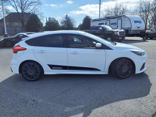 2017 Ford Focus RS Base