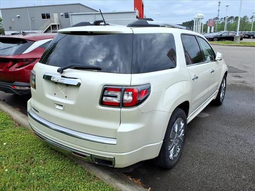 White Diamond Clearcoat 2015 GMC Acadia Denali