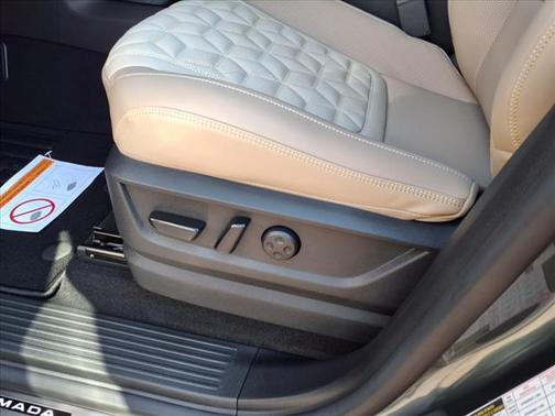 2025 Nissan Armada Platinum