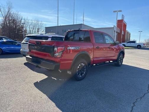 2024 Nissan Titan PRO-4X
