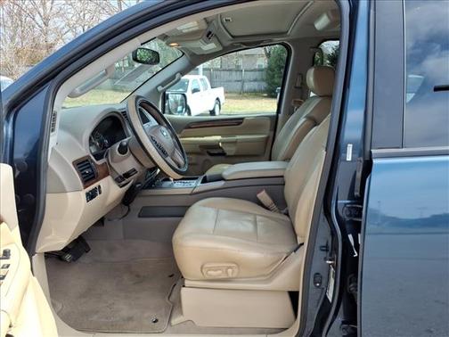 2014 Nissan Armada Platinum