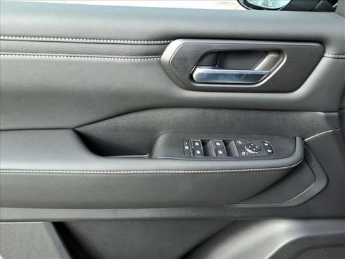 2026 Nissan Armada SV