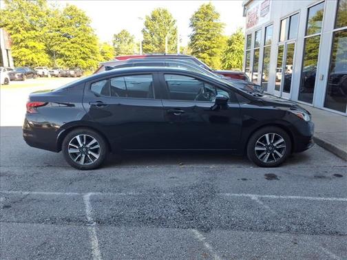 2021 Nissan Versa 1.6 SV