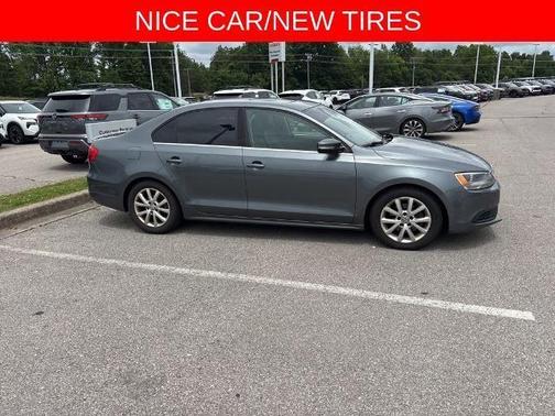 Platinum Gray Metallic 2014 Volkswagen Jetta SE