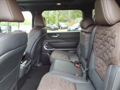 2025 Nissan Armada Platinum Reserve