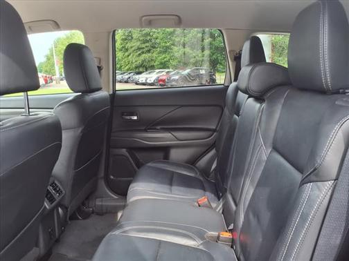 2020 Mitsubishi Outlander SEL