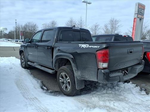 2016 Toyota Tacoma SR5