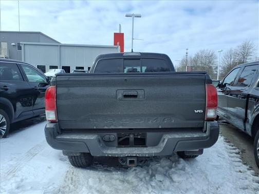 2016 Toyota Tacoma SR5