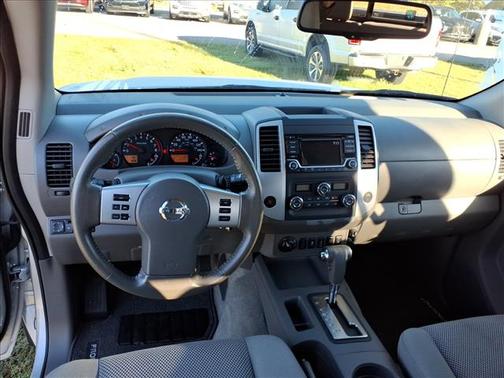 2017 Nissan Frontier SV