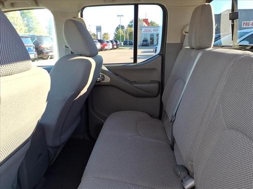 2017 Nissan Frontier SV