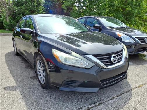 Black 2016 Nissan Altima 2.5 S