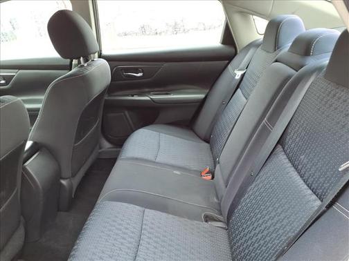 Black 2016 Nissan Altima 2.5 S
