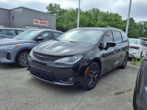 2019 Chrysler Pacifica Touring-L Plus