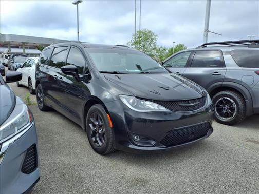 2019 Chrysler Pacifica Touring-L Plus