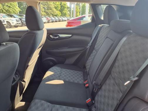 2020 Nissan Rogue Sport SV