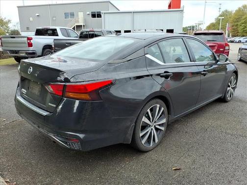 2022 Nissan Altima 2.0 SR