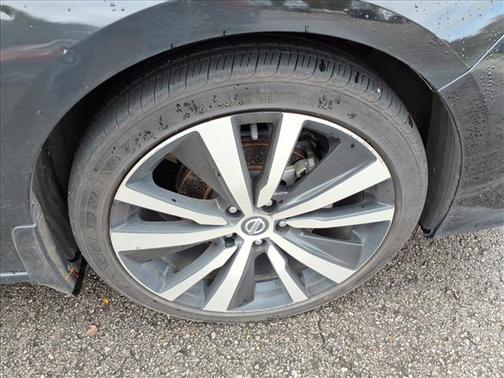 2022 Nissan Altima 2.0 SR