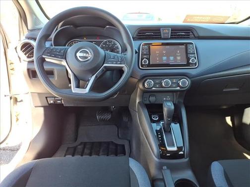2024 Nissan Versa 1.6 SV