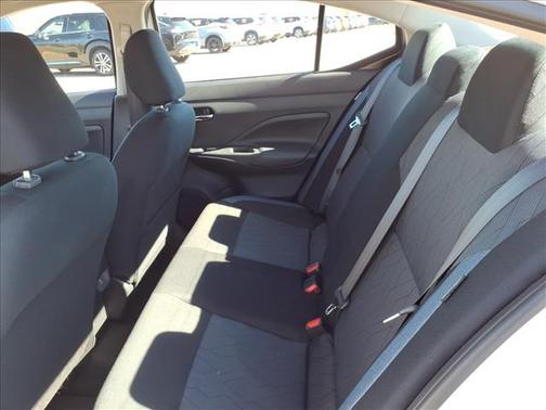 2024 Nissan Versa 1.6 SV