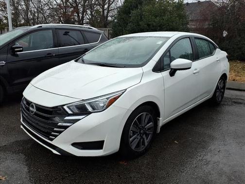 2024 Nissan Versa 1.6 SV