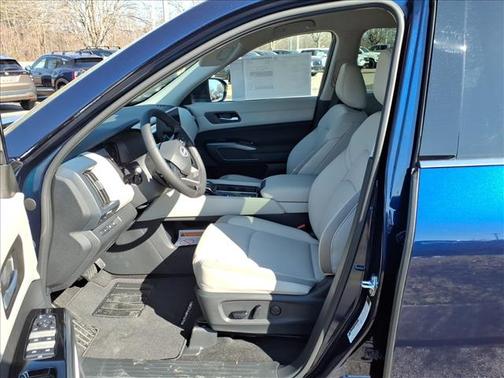 Deep Ocean Blue 2026 Nissan Pathfinder SL
