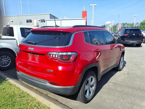 Red Line 2018 Jeep Compass Latitude