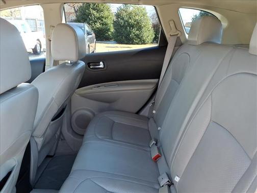 2011 Nissan Rogue SV