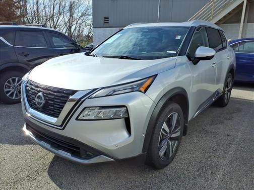 2022 Nissan Rogue SL