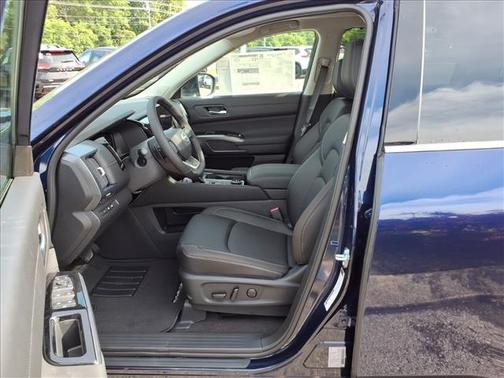 Deep Ocean Blue 2026 Nissan Pathfinder SL