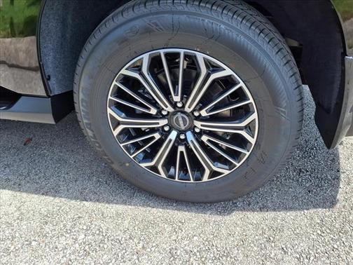 2025 Nissan Armada Platinum