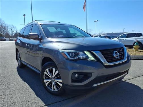 2018 Nissan Pathfinder SV