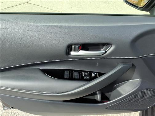 2022 Toyota Corolla Hatchback SE