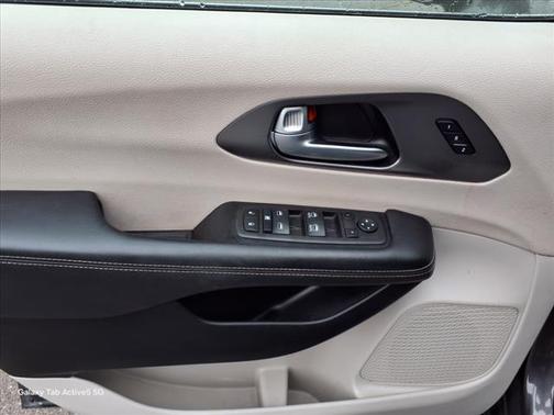 2022 Chrysler Pacifica Touring-L
