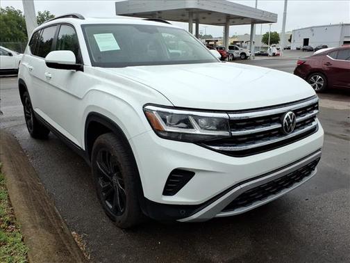 Pure White 2022 Volkswagen Atlas 3.6L SE w/Technology