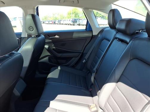 Rising Blue Metallic 2023 Volkswagen Jetta 1.5T SE