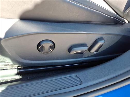 Rising Blue Metallic 2023 Volkswagen Jetta 1.5T SE