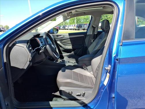 Rising Blue Metallic 2023 Volkswagen Jetta 1.5T SE