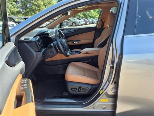 2025 Lexus NX 350h Premium