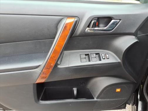 2013 Toyota Highlander Base Plus