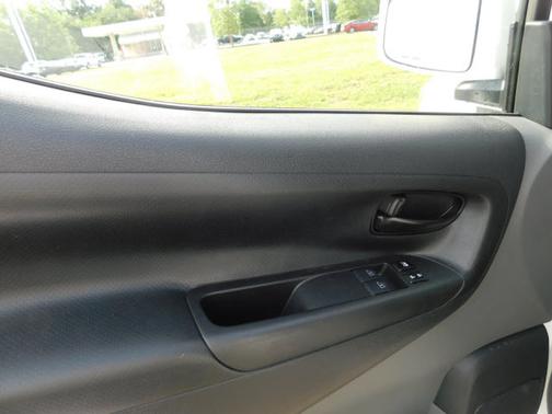 2021 Nissan NV200 SV