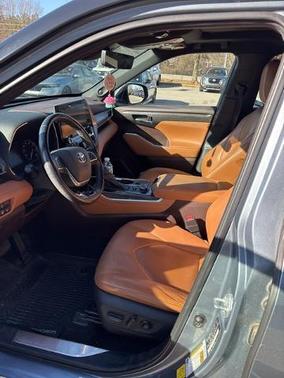 2020 Toyota Highlander Platinum