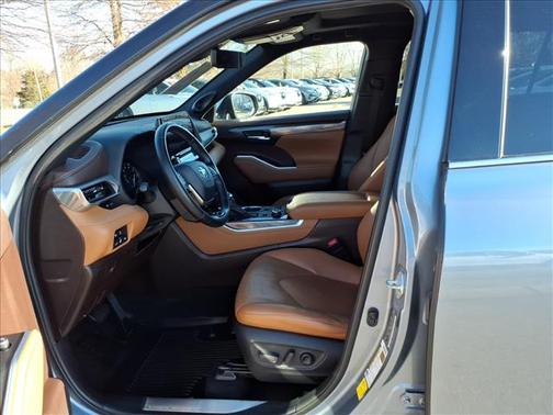 2020 Toyota Highlander Platinum