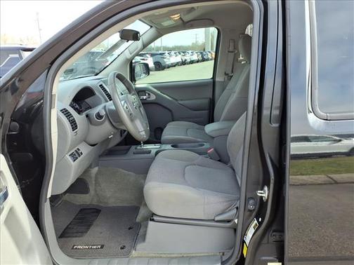 2017 Nissan Frontier SV